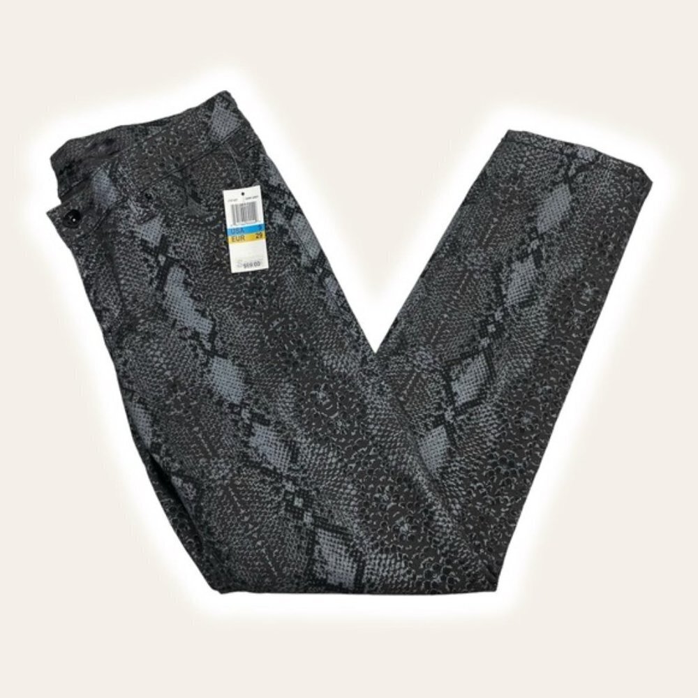 NWT SEVEN7 Womens Python Skinny Jean Size 29 Dark Gray